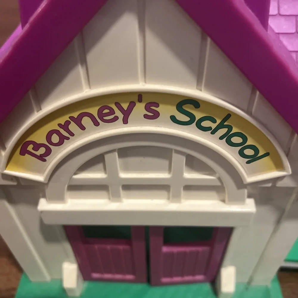 Vintage Barney The Dinosaur School Play House with 4 Accessories